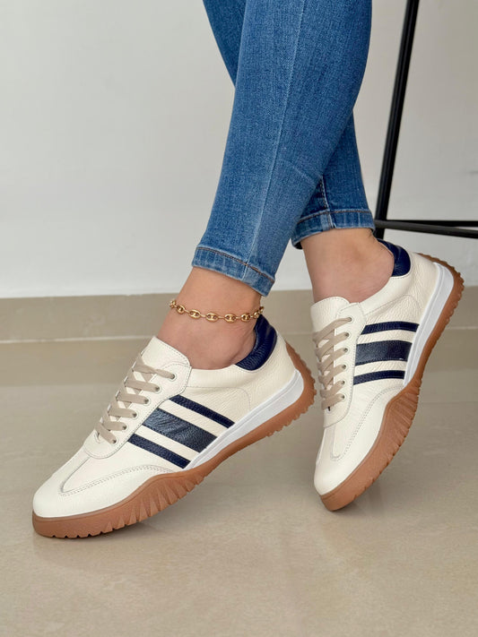 Gray helmet for bikers