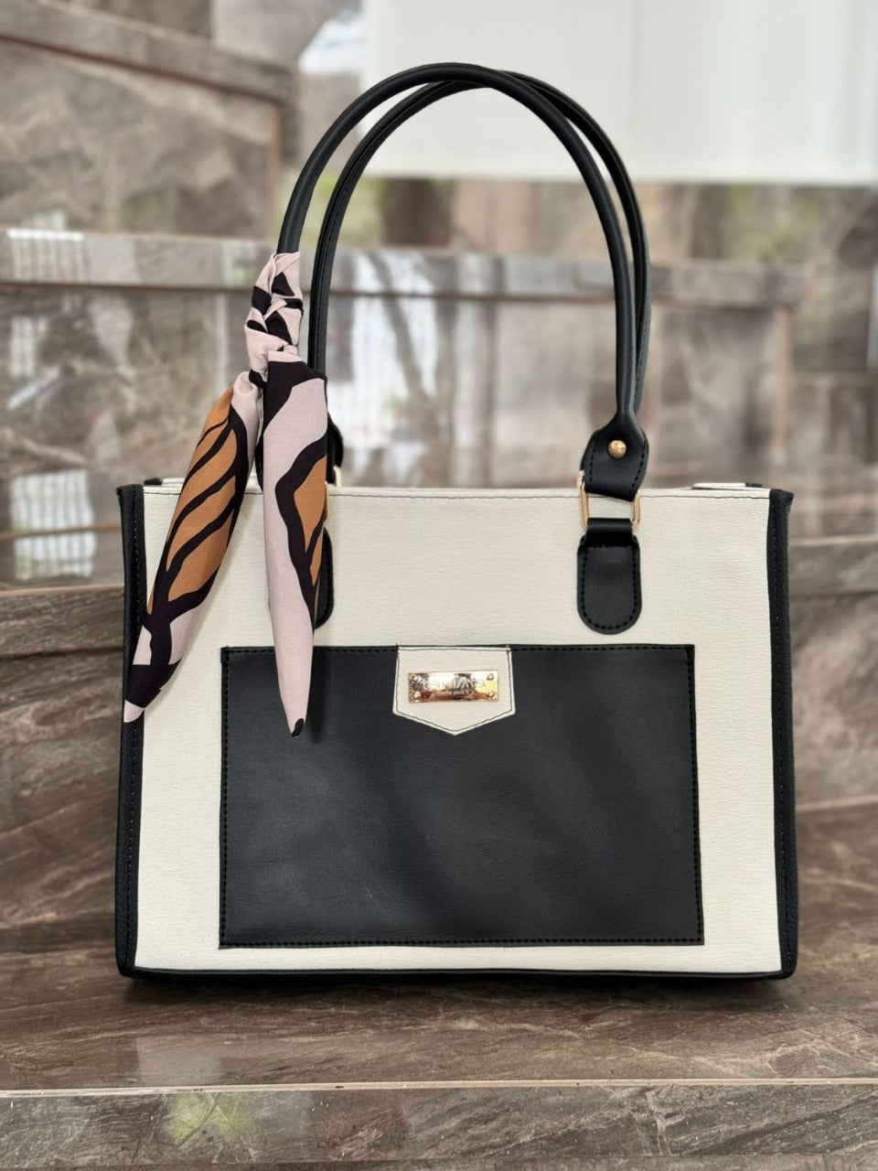 BOLSO COQUETTE TAHIMA